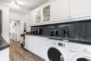 Kitchen- click for photo gallery